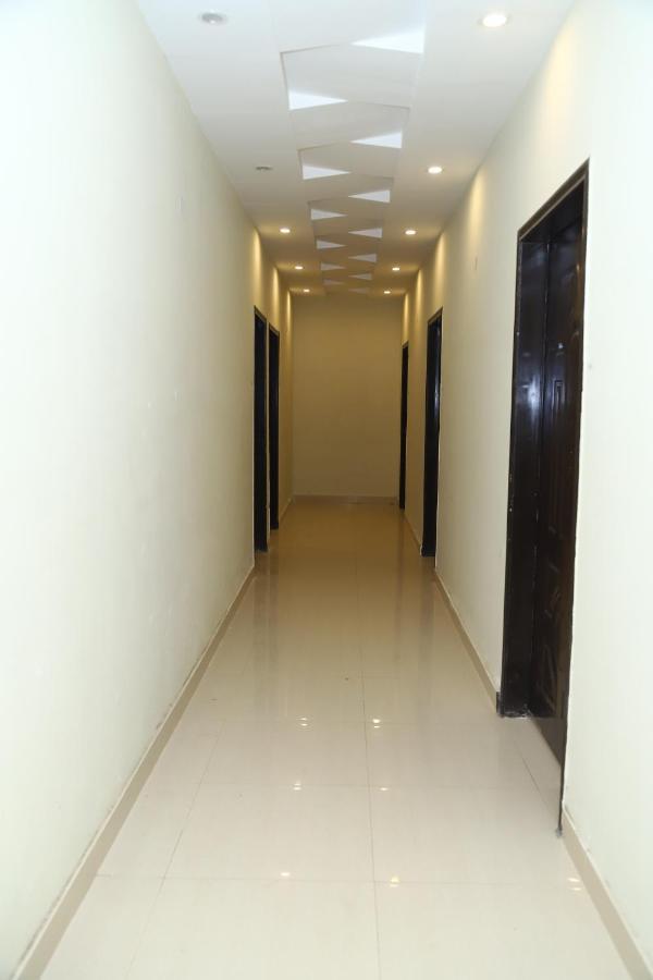 Hotel Green Fort Gulberg Лахор Екстер'єр фото